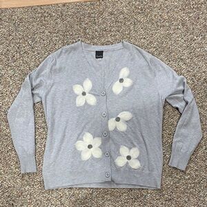 EUC Aaeda Light Gray Floral Cardigan